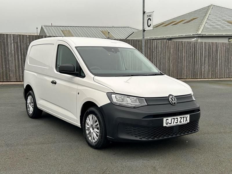 White Used 2023 VW Caddy MPV | £16,995 (Fair price) - Image 1/4