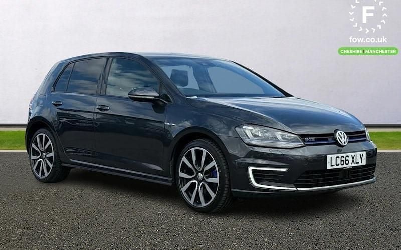 Grey Used 2016 VW Golf VII GTE Hatchback | £13,799 (Fair price) - Image 1/4