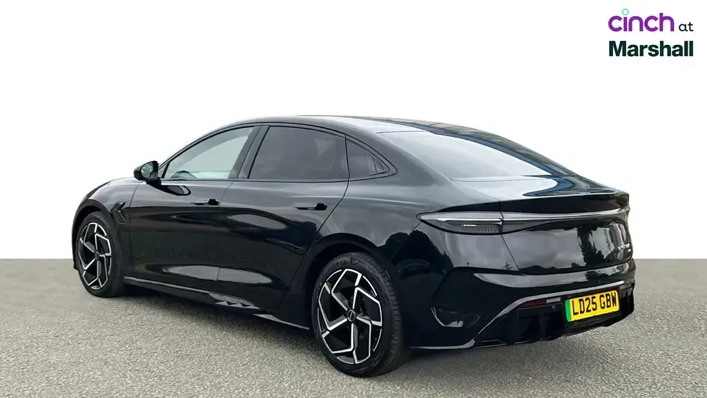 Used BYD Seal 389 kW (530 HP) 2025 Sedan