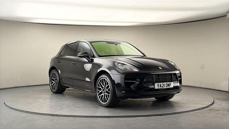 Used Porsche Macan 380 HP (279 kW) 2021 Jet black SUV