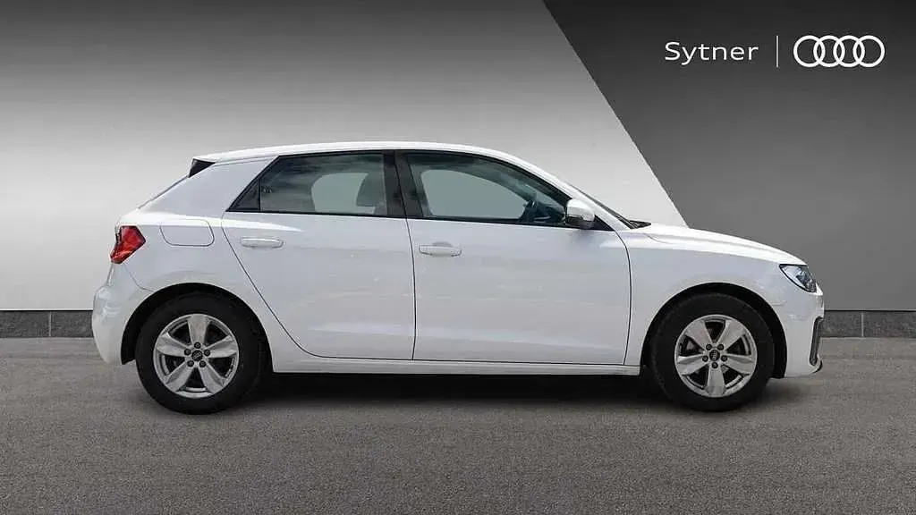 Used Audi A1 Design 109 HP (80 kW) 2023 White Hatchback