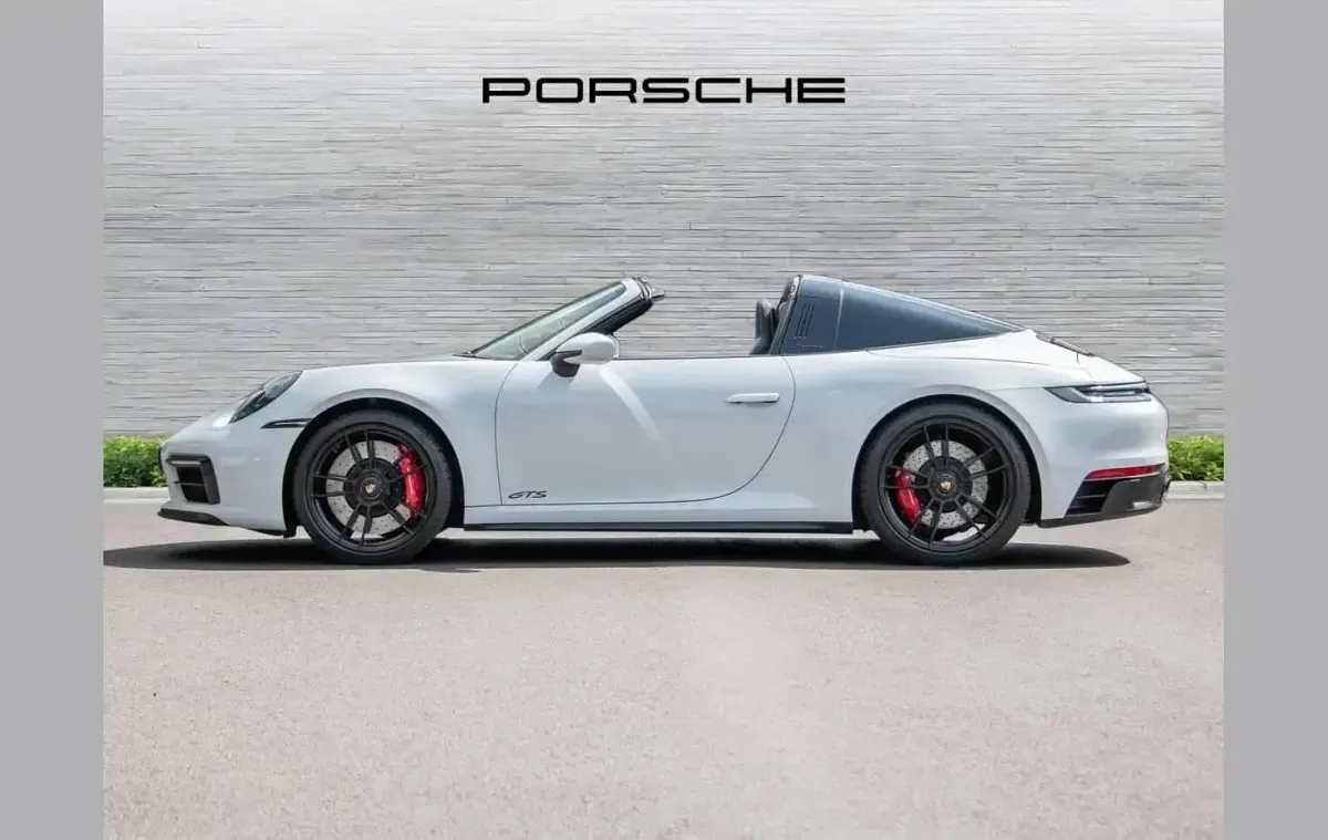 Used Porsche 992 472 HP (347 kW) 2022 White Cabriolet