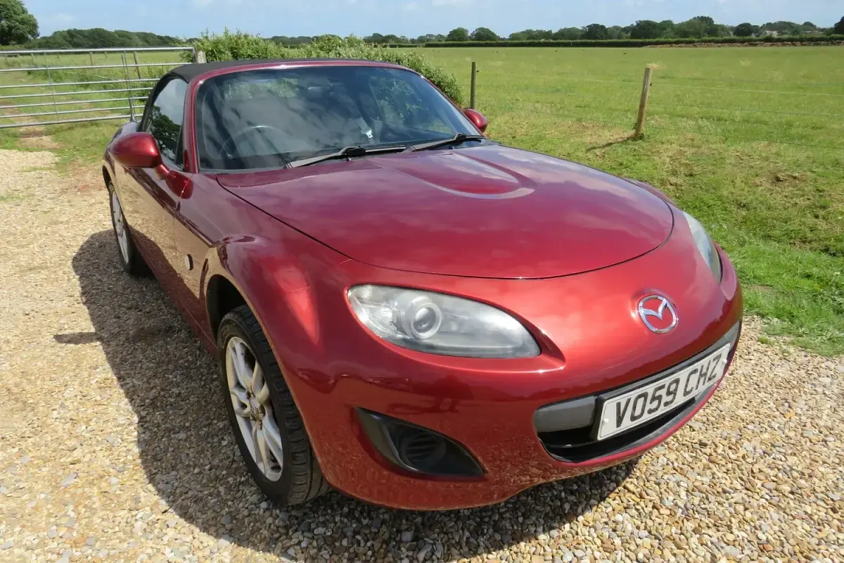 Used Mazda MX5 126 HP (92 kW) 2009 Red Cabriolet