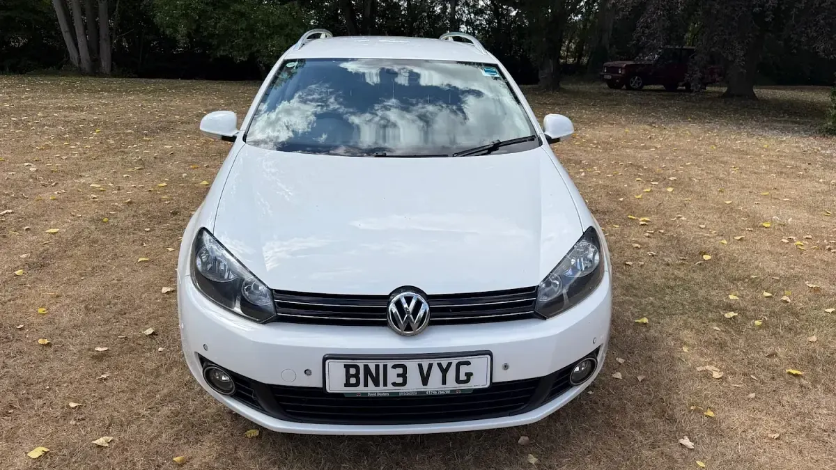 Used VW Golf VII SE 140 HP (102 kW) 2013 White Estate