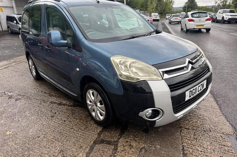 Blue Used 2011 Citroën Berlingo XTR MPV | £4,500 (Fair price) - Image 1/1