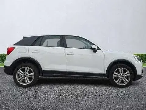 Used Audi Q2 Sport 150 HP (110 kW) 2023 White SUV