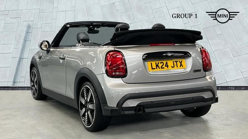 Used Mini Cooper Exclusive 134 HP (98 kW) 2024 Silver Hatchback