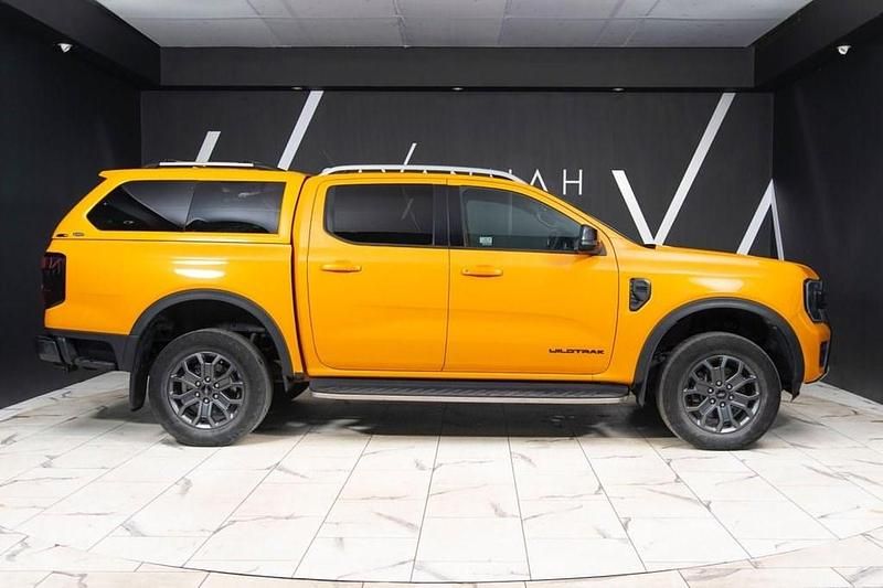 Used Ford Ranger 202 HP (148 kW) 2023 Orange Pickup