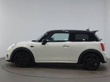 Used Mini Cooper Comfort 136 HP (100 kW) 2019 White Hatchback