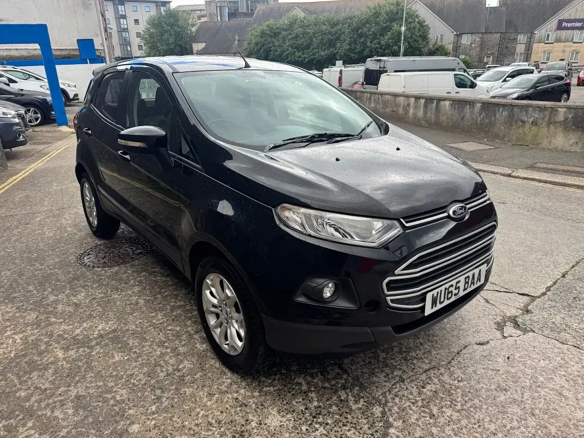 Used Ford Ecosport Zetec 125 HP (91 kW) 2015 Black SUV
