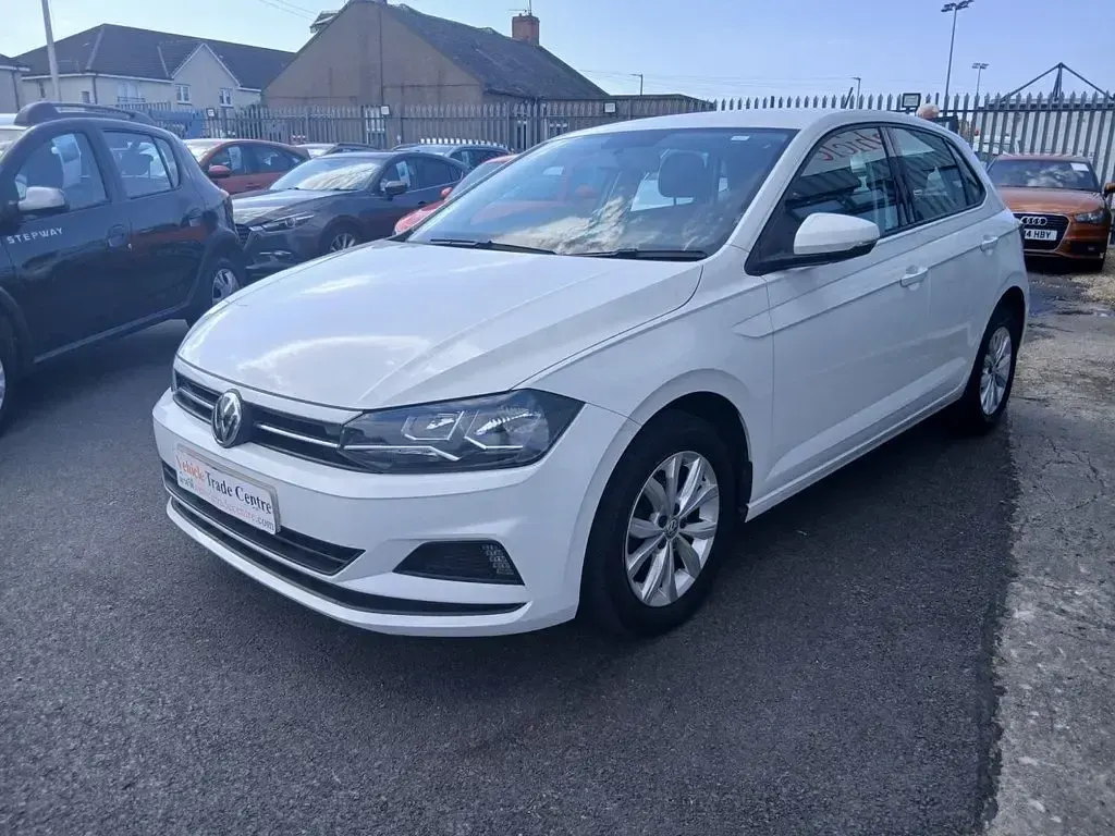 Used VW Polo SE 95 HP (69 kW) 2018 White Hatchback