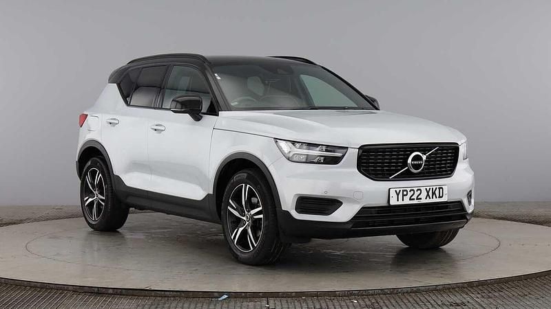 Used 2022 Volvo XC40 R-Design SUV | £25,690 (Fair price) - Image 1/4