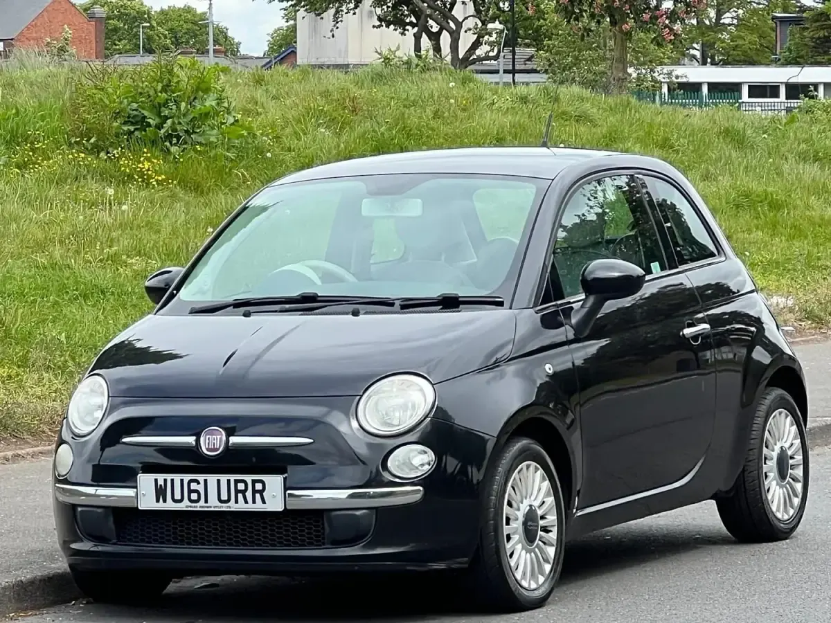 Usado Fiat 500 Lounge 69 HP (50 kW) 2011 Preto Citadino