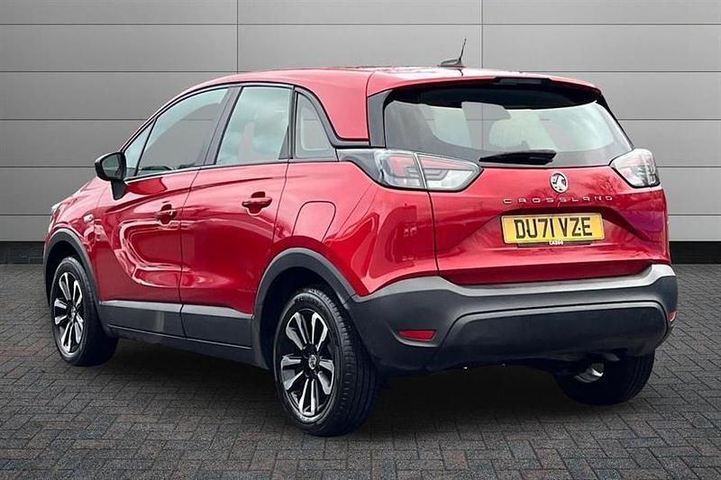 Used Vauxhall Crossland 83 HP (61 kW) 2021 Hot red SUV