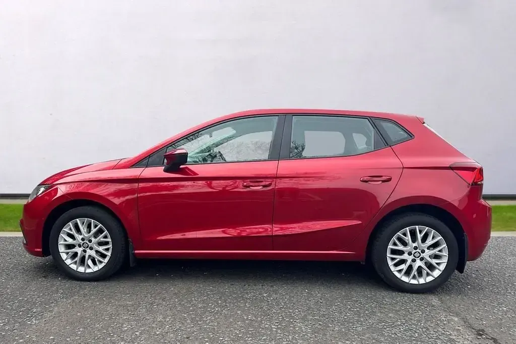 Begagnad Seat Ibiza SE Technology 80 HK (58 kW) 2019 Röd Halvkombi
