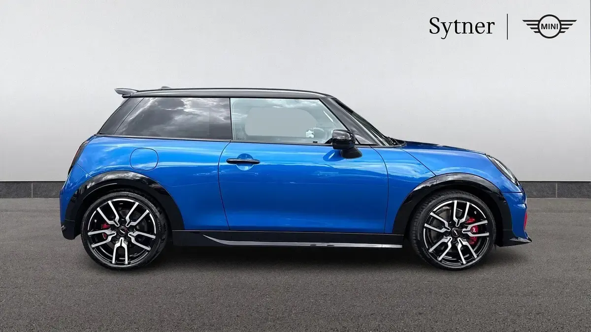 Used Mini John Cooper Works Hatch 228 HP (167 kW) 2025 Blue Hatchback