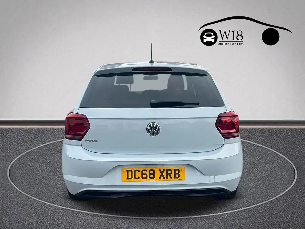 Used VW Polo Beats 65 HP (47 kW) 2019 Silver Hatchback