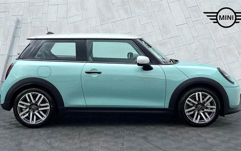 New Mini Cooper Classic 114 kW (156 HP) 2026 Hatchback