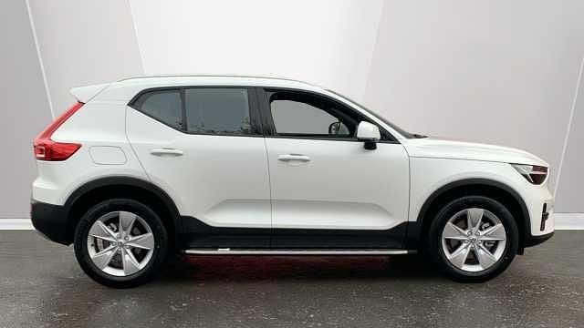 New Volvo XC40 Core 161 HP (118 kW) 2026 SUV