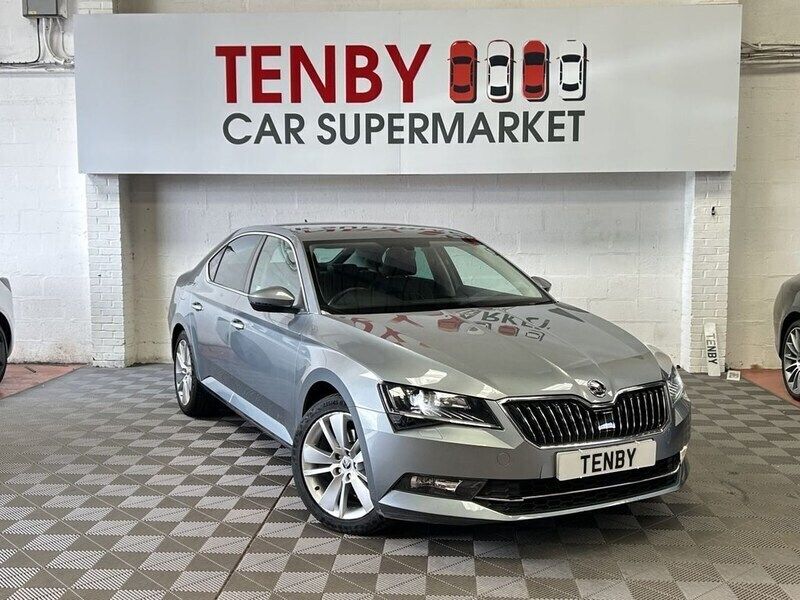 Grey Used 2018 Skoda Superb SE L Executive Hatchback | £12,795 (Fair price) - Image 1/4