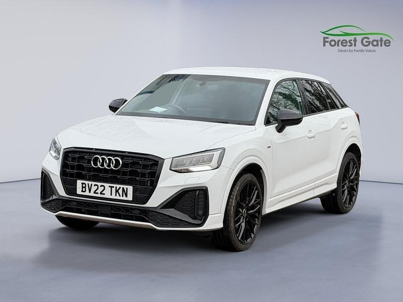 Used Audi Q2 Black Edition 150 HP (110 kW) 2022 White SUV