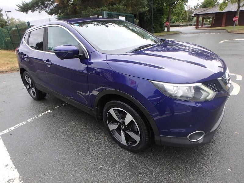 Blue Used 2015 Nissan Qashqai N-TEC SUV | £6,450 (Fair price) - Image 1/4