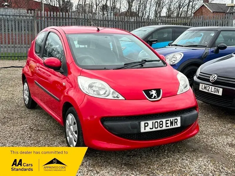 Used Peugeot 107 68 HP (50 kW) 2008 Red Hatchback