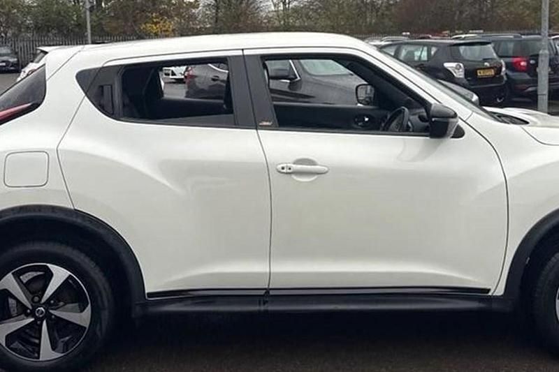 Pure white Used 2018 Nissan Juke SUV | £8,575 (A bit pricey) - Image 1/1