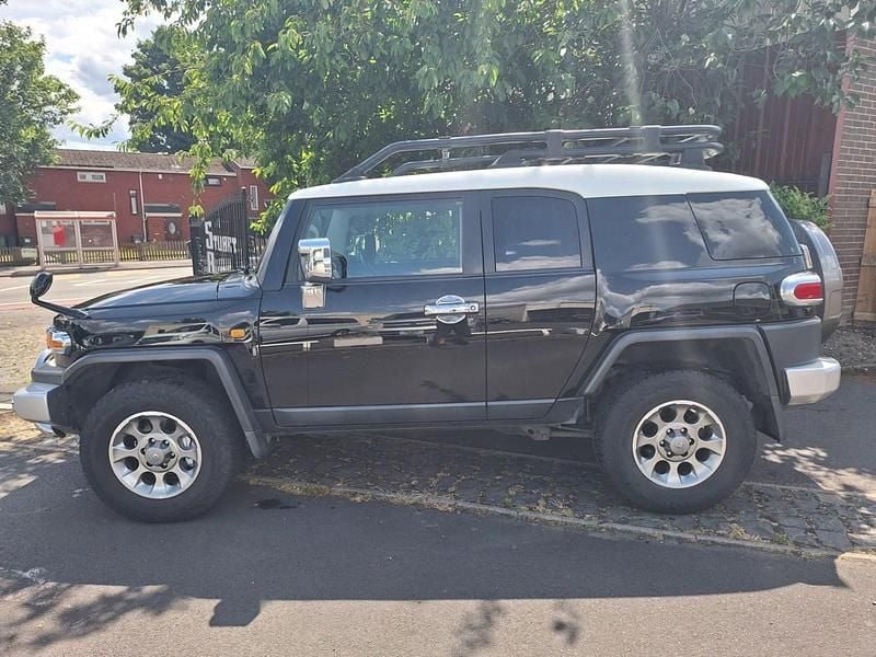 Black Used 2012 Toyota FJ Cruiser SUV | £19,995 - Image 1/4