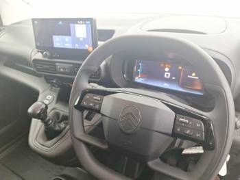 Image 3/4