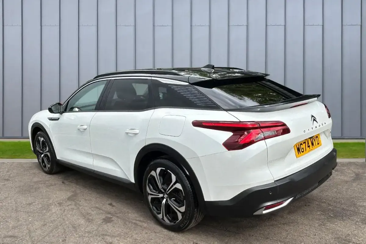 Used Citroën C5 X Shine 222 HP (163 kW) 2024 White Estate
