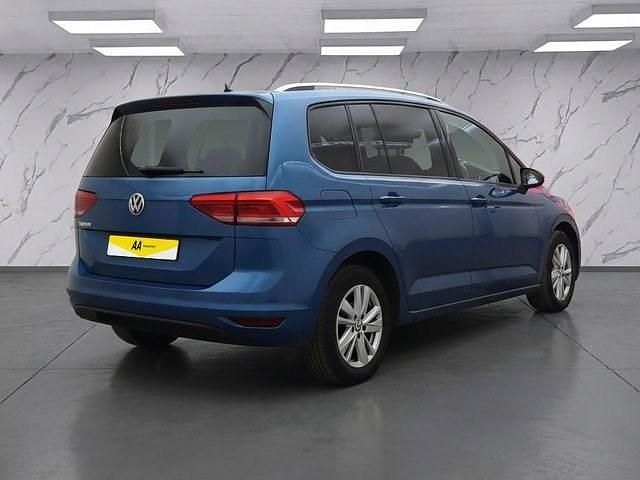 Used VW Touran SE 150 HP (110 kW) 2019 Blue MPV