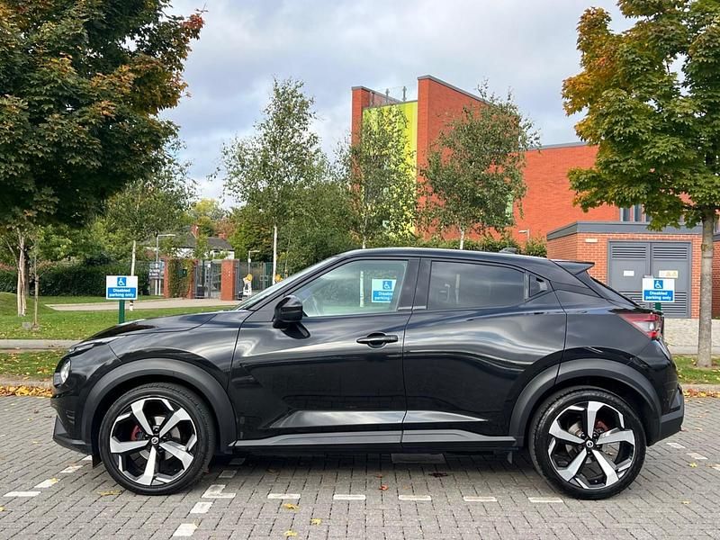 Begagnad Nissan Juke Tekna 2020 Svart SUV