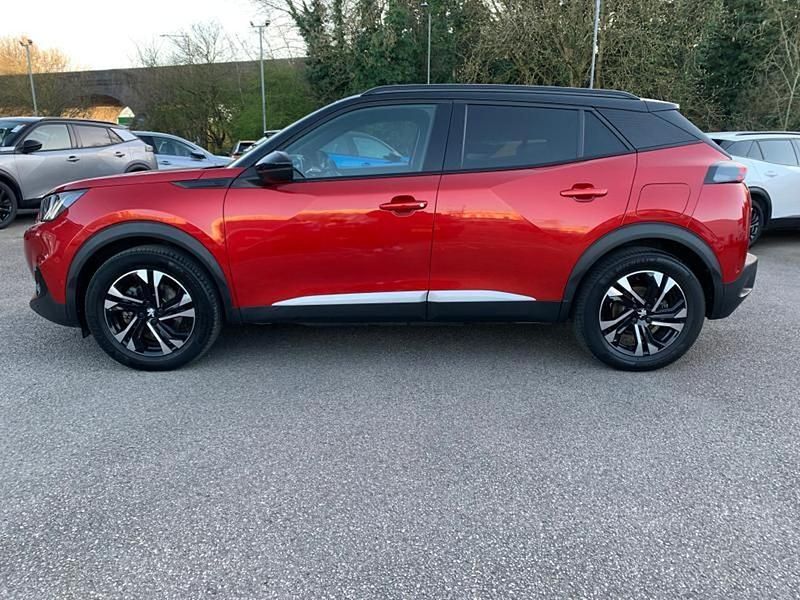 Używany Peugeot e-2008 GT 98 kW (134 KM) 2021 Czerwony SUV