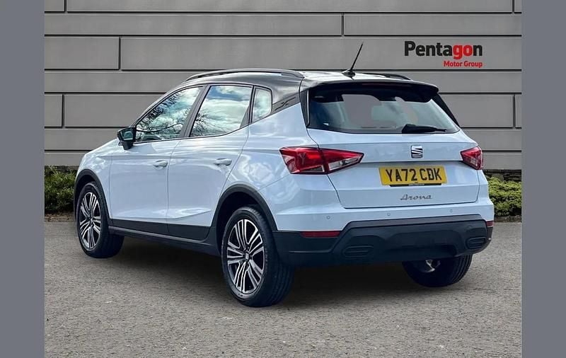 Used Seat Arona SE Technology 94 HP (69 kW) 2023 White SUV