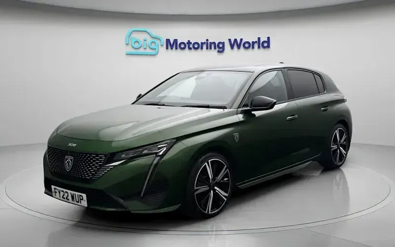 Used Peugeot 308 Premium 224 HP (164 kW) 2022 Green Hatchback