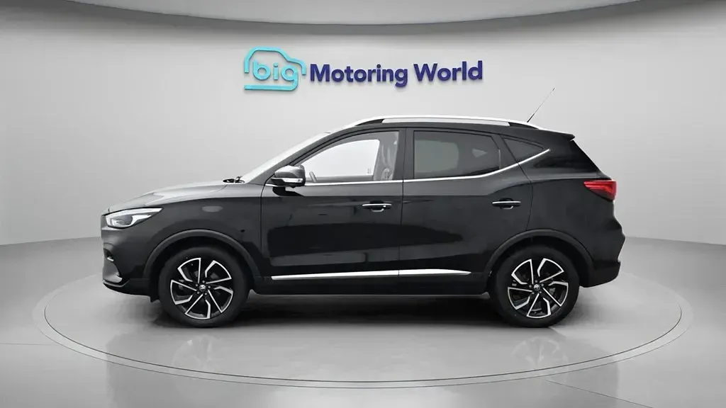Używany MG ZS 2023 Czarny SUV
