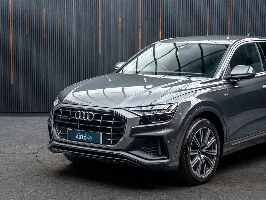 Used Audi Q8 S-Line 286 HP (210 kW) 2022 Grey SUV