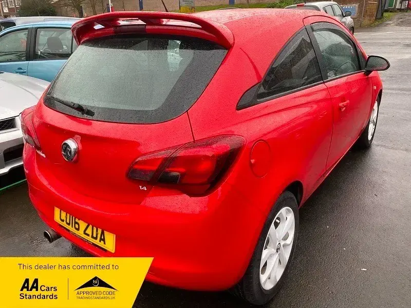 Używany Vauxhall Corsa 2016 Czerwony Hatchback