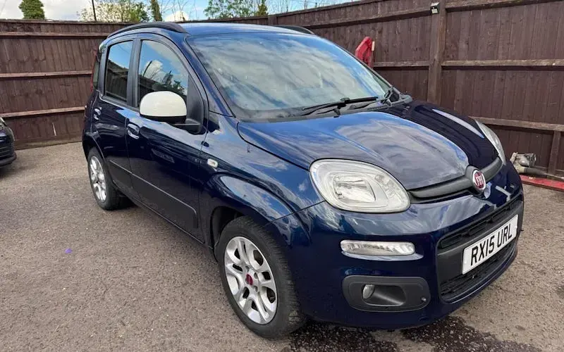 Begagnad Fiat Panda Lounge 69 HK (50 kW) 2020 Halvkombi