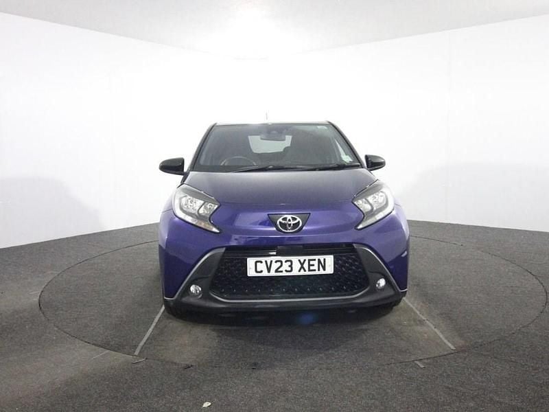 Used Toyota Aygo X 72 HP (52 kW) 2023 Blue SUV