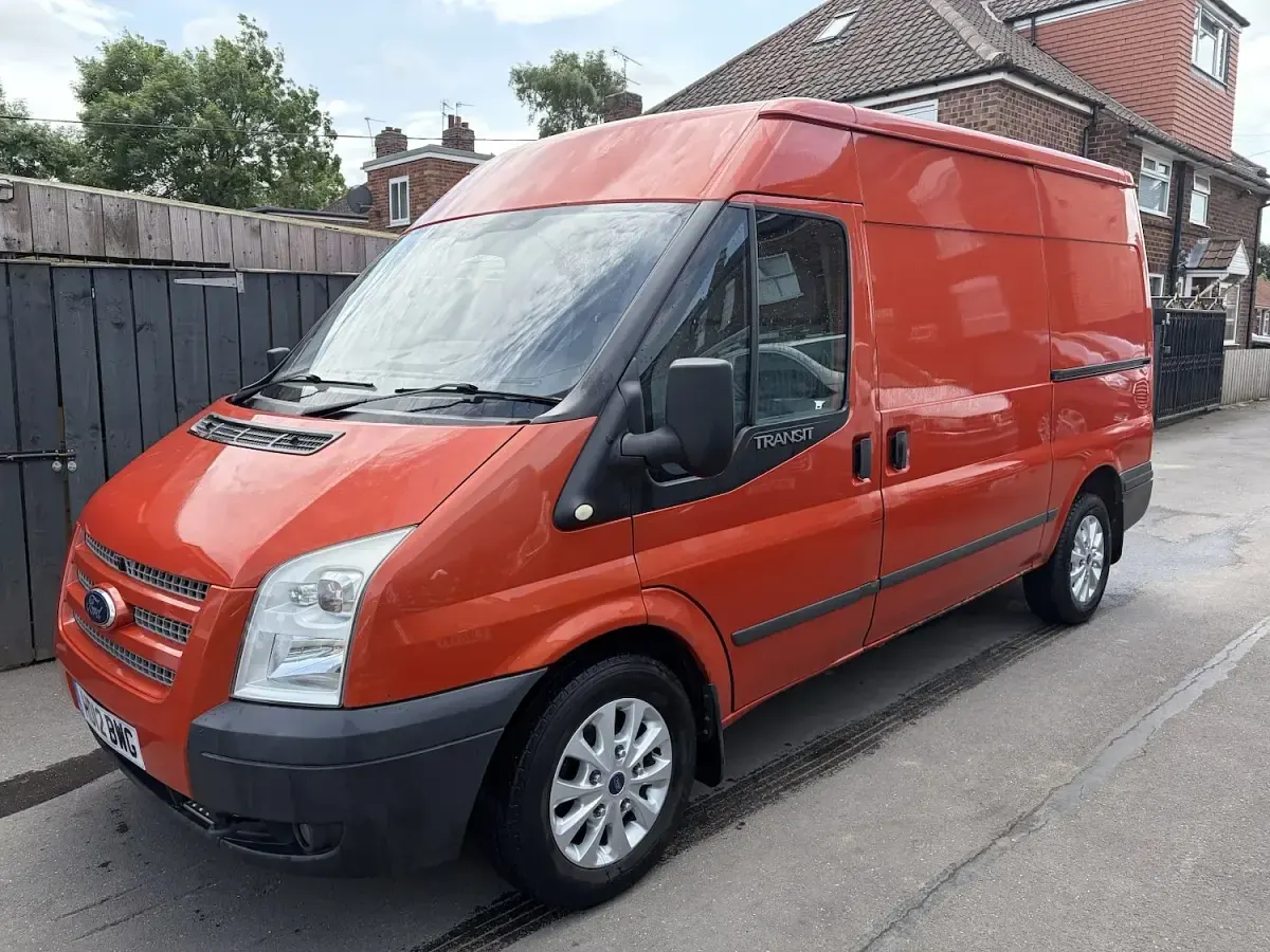 Used Ford Transit Trend 125 HP (91 kW) 2012 Red Hatchback
