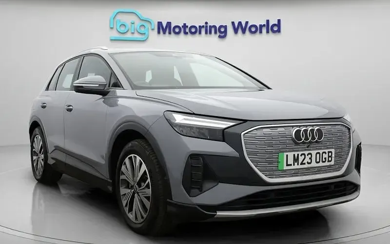 Begagnad Audi Q4 e-tron Sport 150 kW (204 HK) 2023 SUV