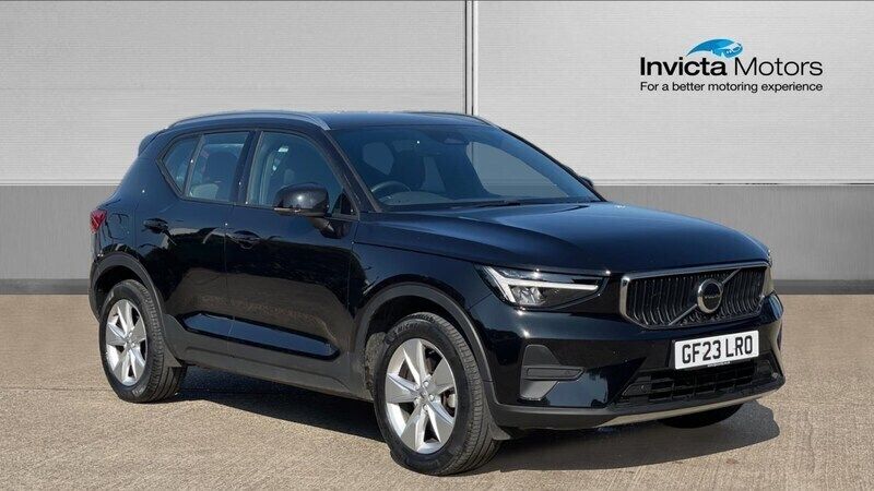 Black Used 2023 Volvo XC40 Core SUV | £26,000 (Fair price) - Image 1/4