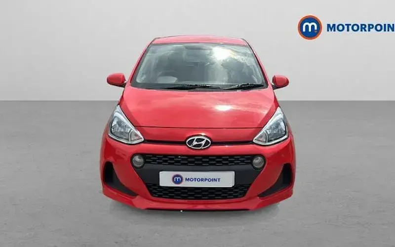 Usado Hyundai i10 SE 88 CV (64 kW) 2019 Rojo Utilitario