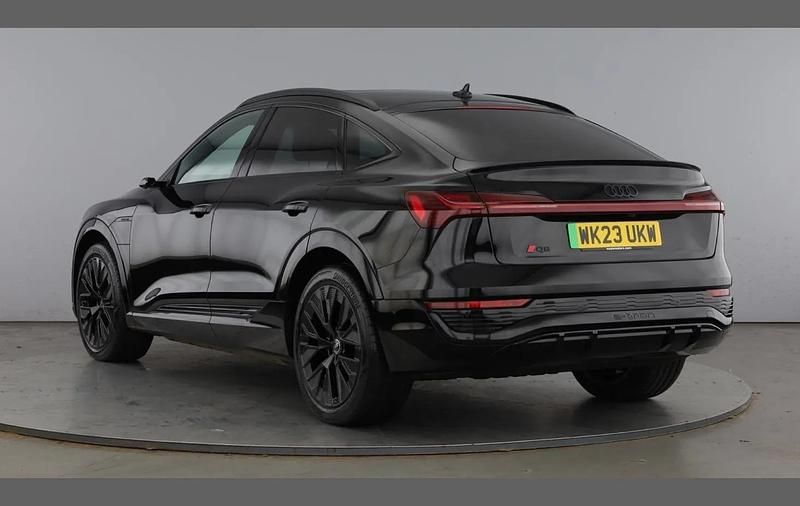 Used Audi Q8 e-tron Advanced 300 kW (408 HP) 2023 Black SUV