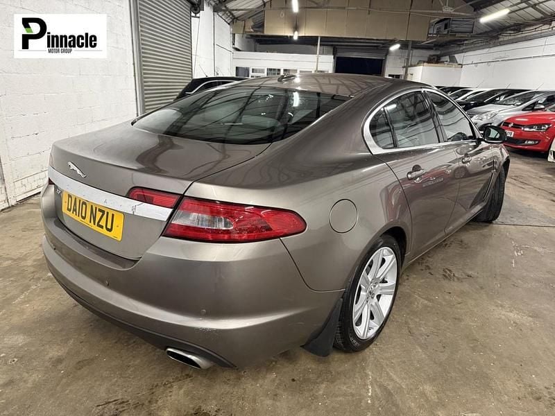 Used Jaguar XF Luxury 240 HP (176 kW) 2010 Grey Sedan