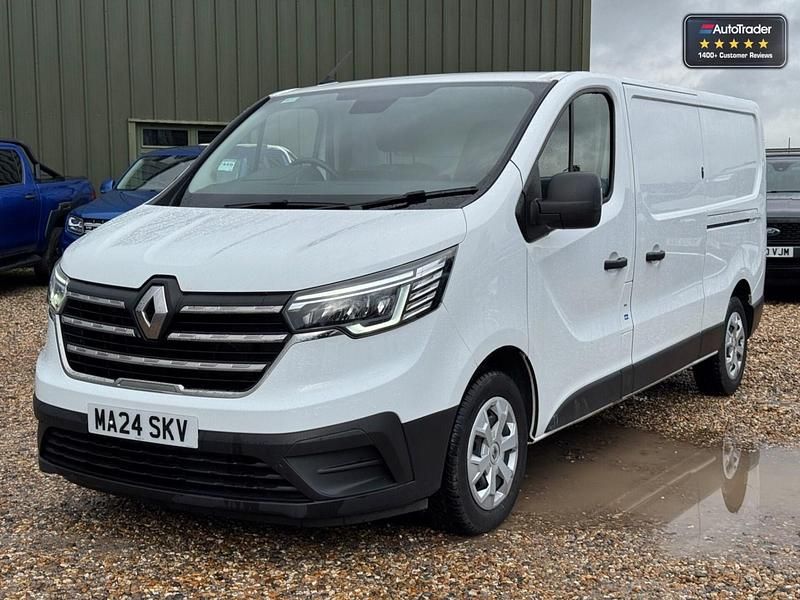 Used Renault Trafic 2024 White MPV