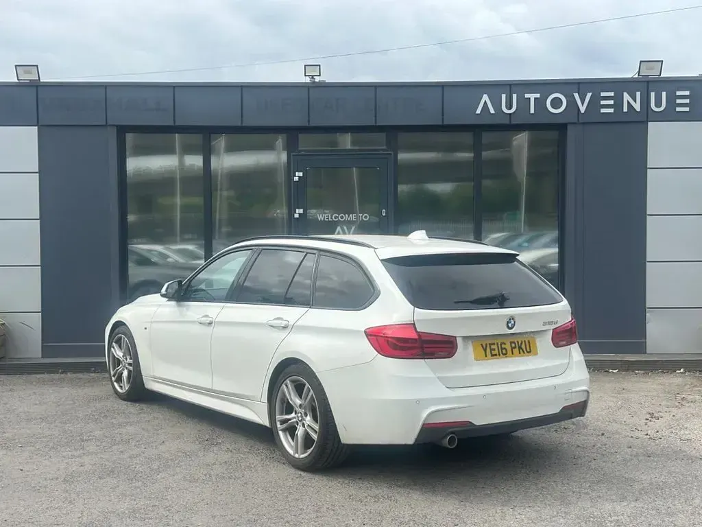 Used BMW 318 M Sport 150 HP (110 kW) 2016 White Estate