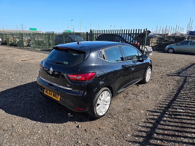 Used Renault Clio IV Dynamique 90 HP (66 kW) 2014 Black Hatchback